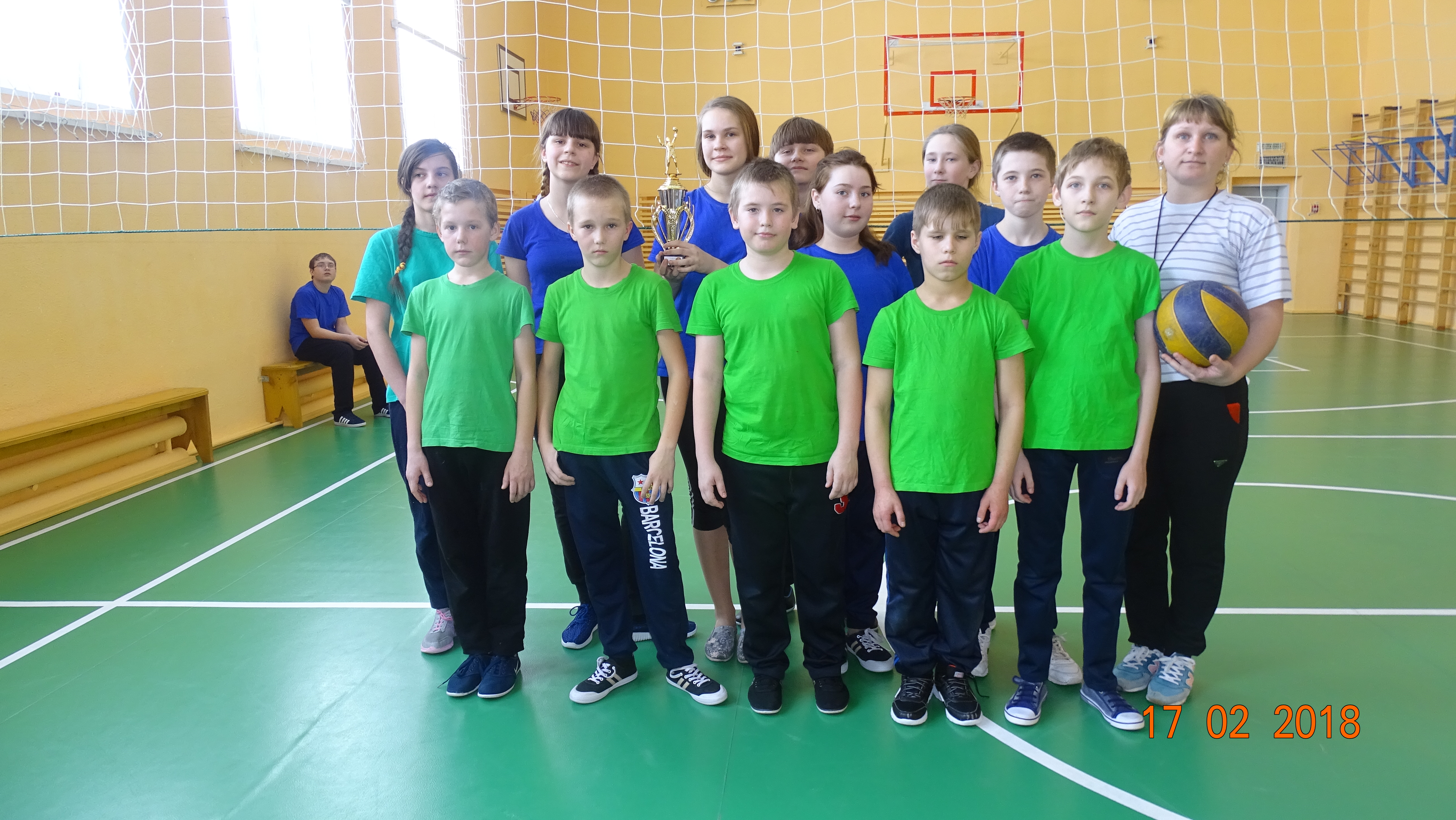 Изображение спорт и физкультура в школе.